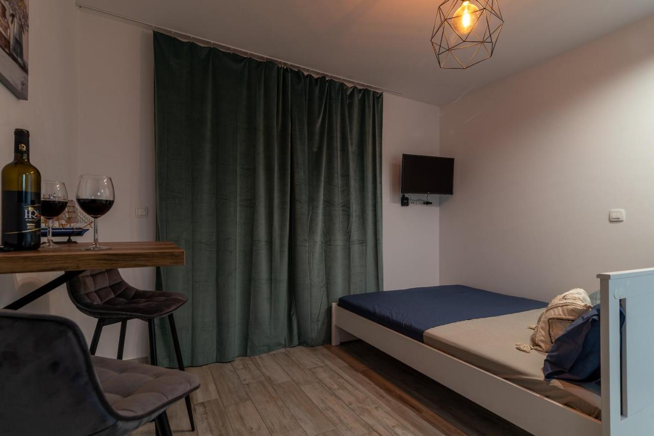 Apartmani Princi Trogir Exteriör bild